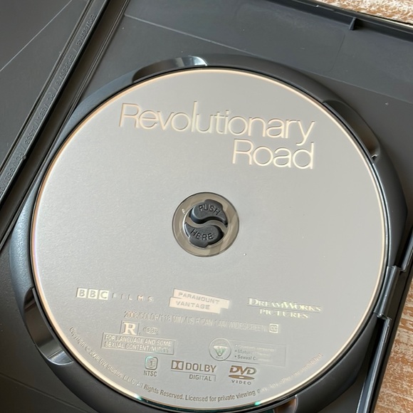 3/$15 u pick dvds📀or 1 for $9~ Revolutionary Road - Picture 3 of 7